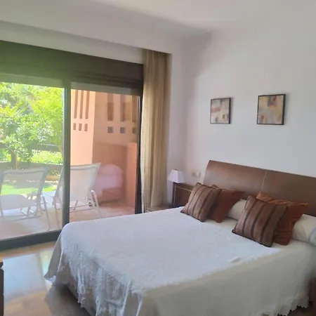 Bougainvillea Bay Estepona & Parking Apartment Estepona