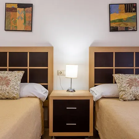Bougainvillea Bay & Parking Apartment