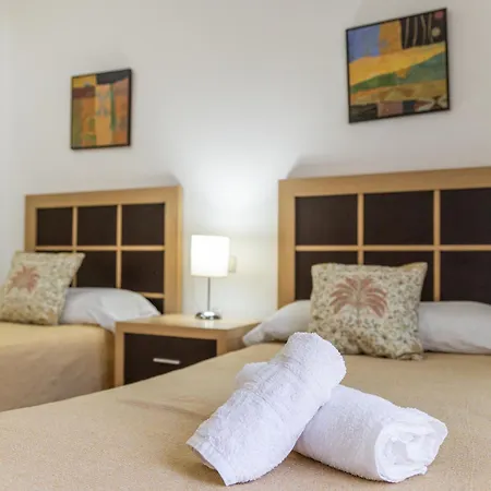 Bougainvillea Bay & Parking * Estepona